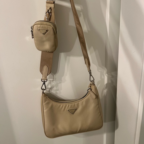 Prada Re-Edition 2005 Re-Nylon Bag. Color: Desert Beige. - Picture 2 of 6